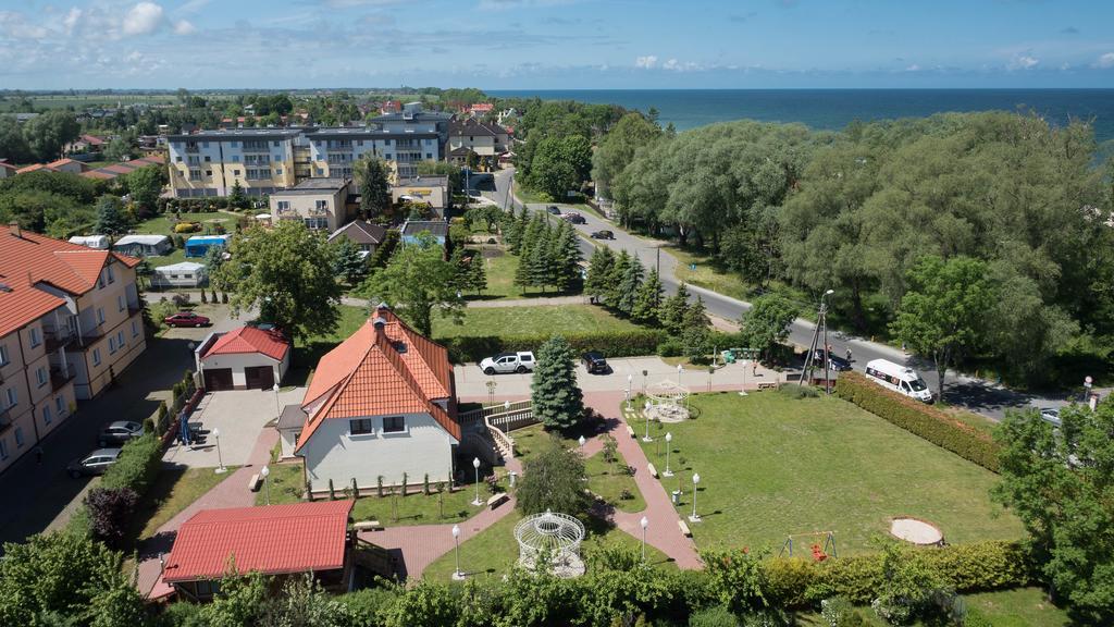 Willa U Babci Maliny Hotell Sarbinowo Exteriör bild
