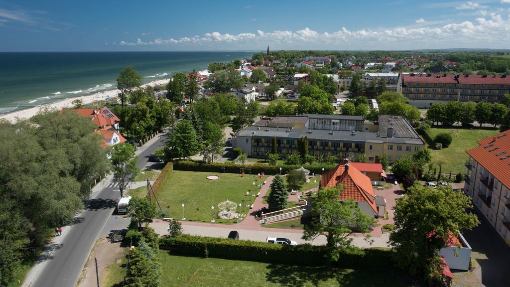 Willa U Babci Maliny Hotell Sarbinowo Exteriör bild