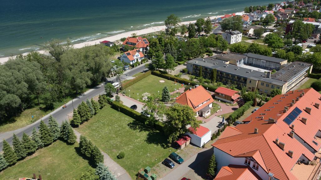 Willa U Babci Maliny Hotell Sarbinowo Exteriör bild